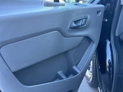 Used 2022 Ford Transit 250 Base image 7