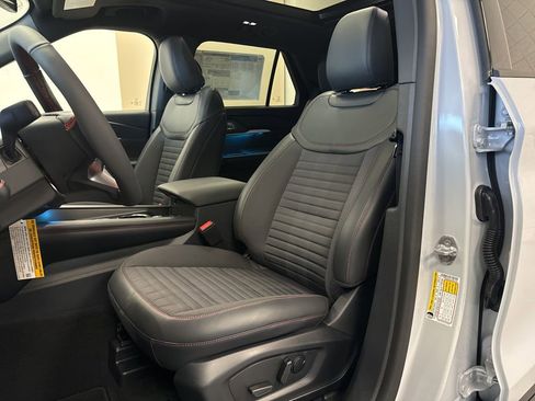 New 2026 Ford Explorer ST-Line AWD/4WD image 3