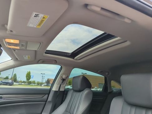 Used 2022 Honda Accord EX-L image 22