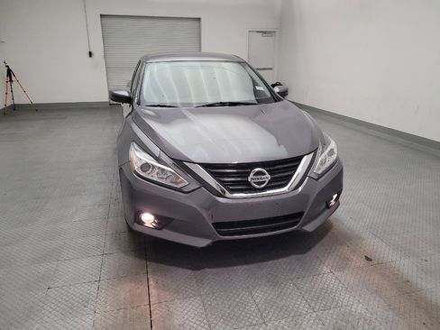 Used 2018 Nissan Altima 2.5 SV FWD image 14