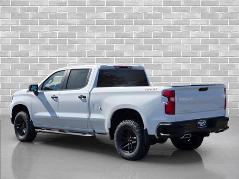 Used 2024 Chevrolet Silverado 1500 Custom Trail Boss AWD/4WD image 3