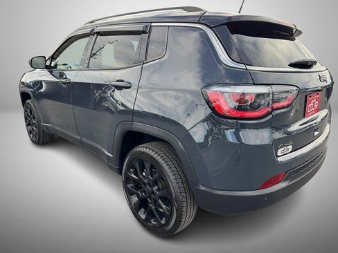 Used 2018 Jeep Compass Limited w/ Navigation Group image 4