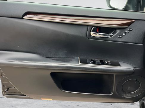 Used 2017 Lexus ES 350 w/ Luxury Package image 35