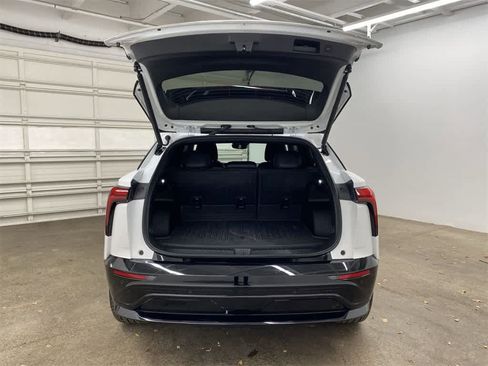 Used 2024 Chevrolet Blazer EV RS image 29