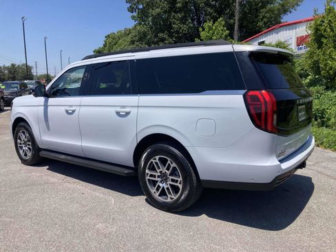 Used 2025 Ford Expedition Max Active RWD image 7