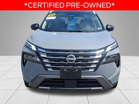 Used 2024 Nissan Rogue SL w/ SL Premium Package AWD/4WD image 2