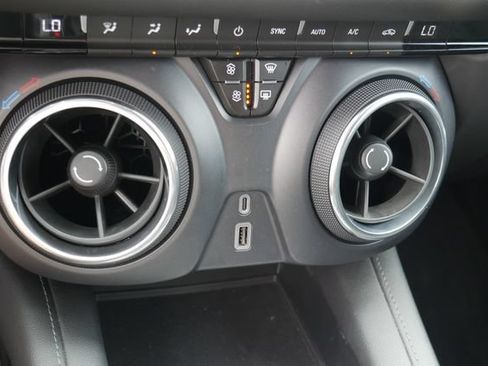 Used 2020 Chevrolet Blazer L FWD image 20