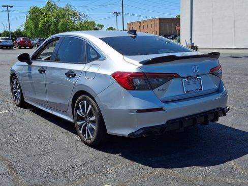 Used 2023 Honda Civic EX image 4