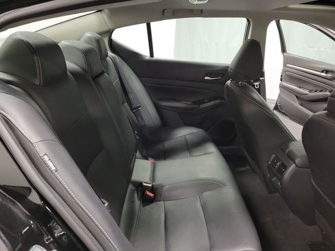 Used 2023 Nissan Altima 2.5 SL AWD/4WD image 21