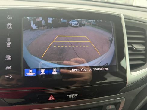 Used 2018 Honda Pilot EX image 18