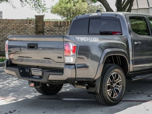 Used 2023 Toyota Tacoma TRD Sport AWD/4WD image 16