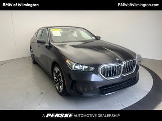 Used 2026 BMW 530i xDrive w/ Premium Package AWD/4WD video 1