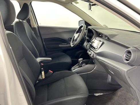 Used 2023 Nissan Kicks S image 19