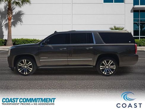 Used 2019 GMC Yukon XL Denali w/ Denali Ultimate Package image 9