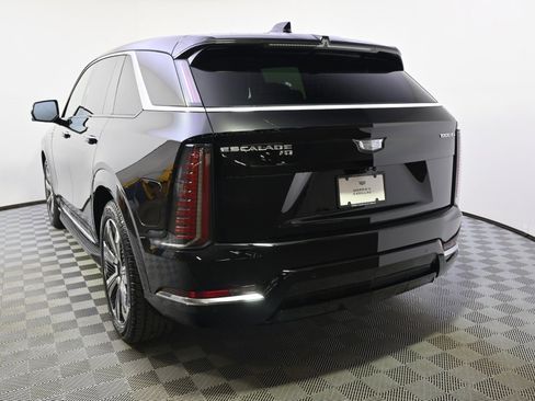 New 2025 Cadillac Escalade IQ Luxury 1 image 4