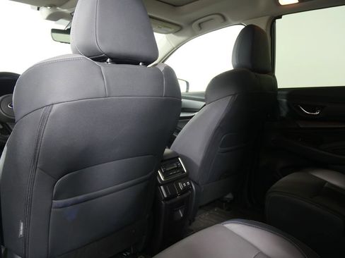 Used 2022 Subaru Ascent Onyx Edition image 16