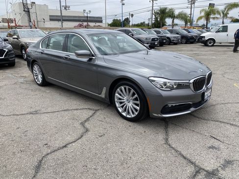 Used 2016 BMW 740i RWD image 6