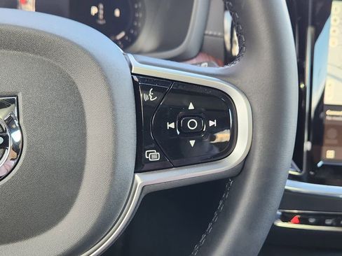 New 2026 Volvo V60 B5 Cross Country Ultra w/ Protection Package Premier image 17