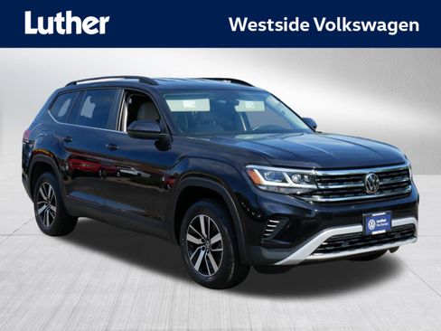 Certified 2023 Volkswagen Atlas SE AWD/4WD image 1
