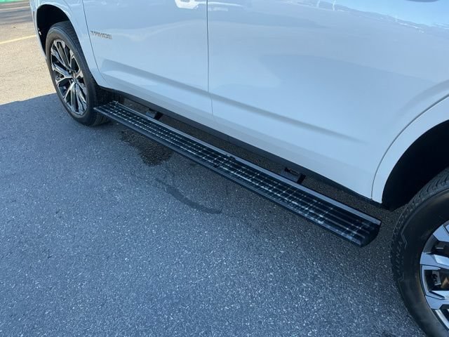 New 2025 Chevrolet Tahoe High Country AWD/4WD image 10