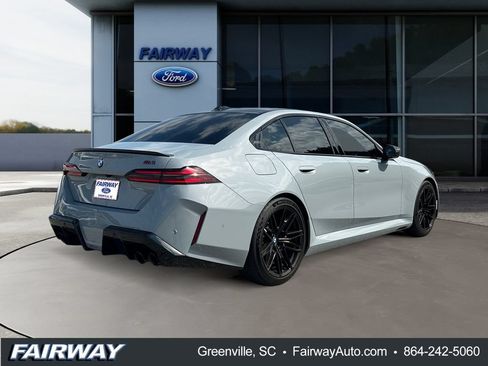 Used 2026 BMW M5 w/ Carbon Package AWD/4WD image 7