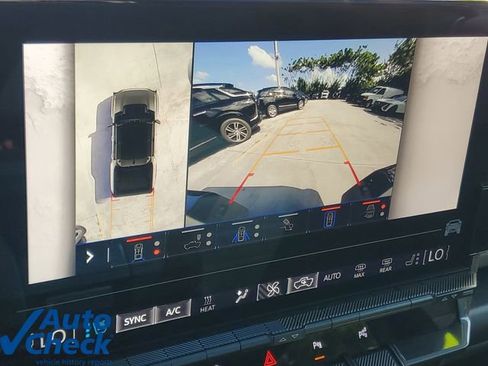 Used 2024 GMC Hummer EV 3X AWD/4WD image 28