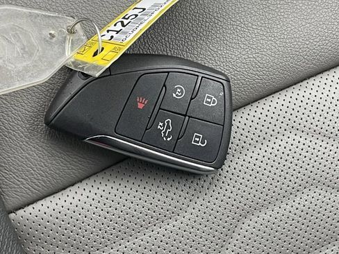 Used 2023 Chevrolet Silverado 1500 ZR2 w/ Technology Package image 38