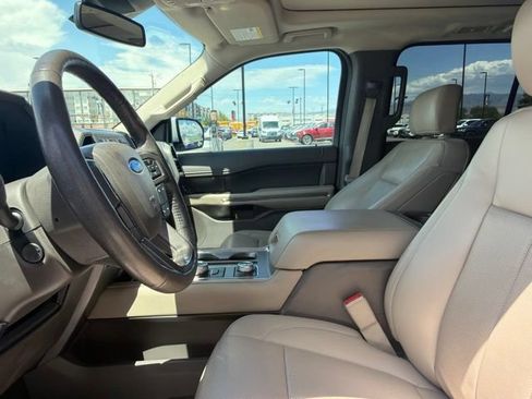 Used 2020 Ford Expedition XLT w/ Equipment Group 202A AWD/4WD image 23