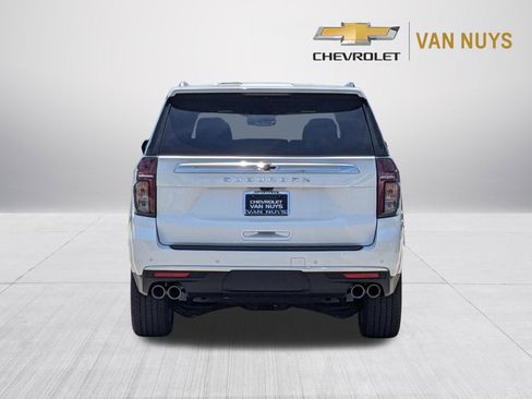 New 2023 Chevrolet Suburban High Country RWD image 5