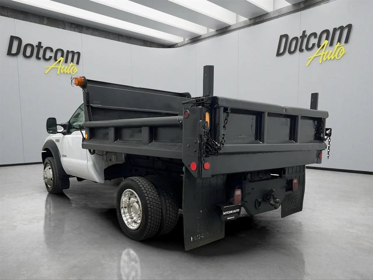 Used 2007 Ford F450 2WD Regular Cab Super Duty image 7