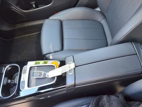 Used 2025 Mercedes-Benz CLA 250 4MATIC image 27