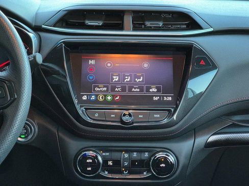 Used 2022 Chevrolet TrailBlazer RS w/ Sun and Liftgate Package image 14