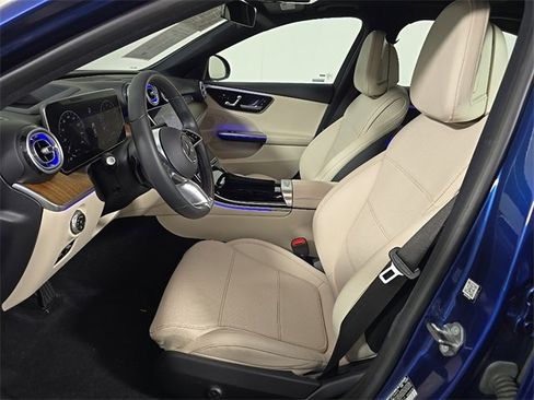 Certified 2022 Mercedes-Benz C 300 4MATIC Sedan image 5