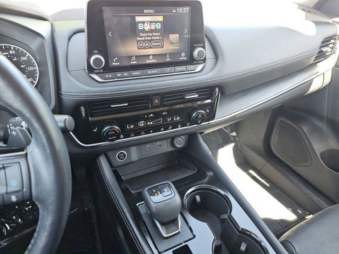Used 2021 Nissan Rogue SL AWD/4WD image 33