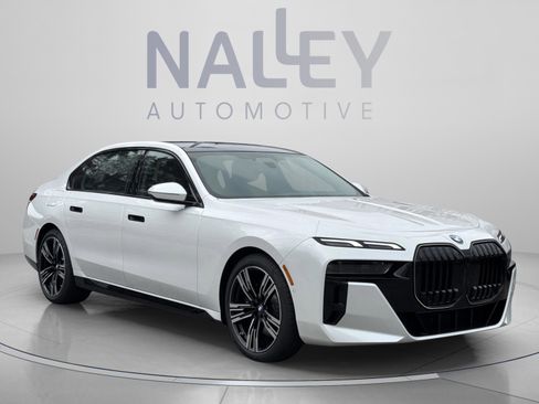 Used 2026 BMW 740i RWD image 7