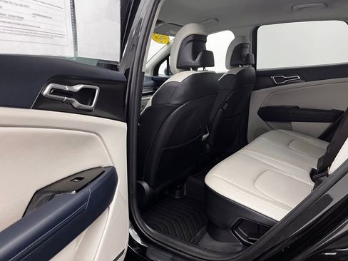 Used 2023 Kia Sportage EX image 27