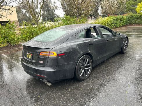 Used 2023 Tesla Model S Plaid image 7