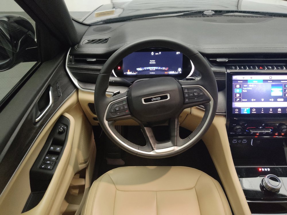 Used 2023 Jeep Grand Cherokee L Limited RWD image 22