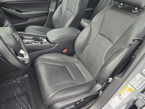 Used 2023 Honda Accord Touring image 14