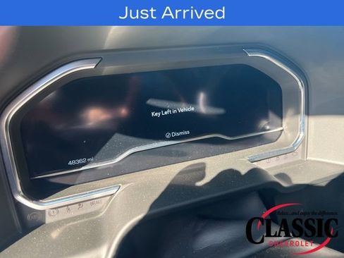 Used 2024 GMC Sierra 2500 AT4 w/ AT4 Premium Plus Package image 17