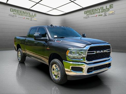 New 2024 RAM 2500 Tradesman w/ Chrome Appearance Group image 7