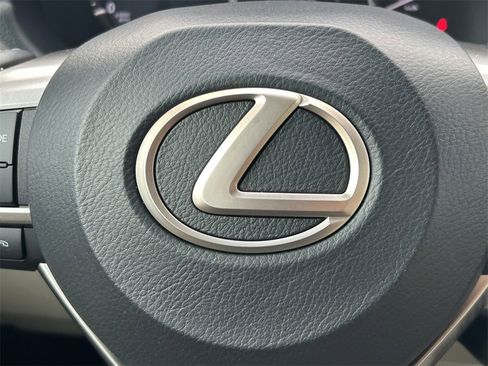 Used 2023 Lexus GX 460 Premium image 44