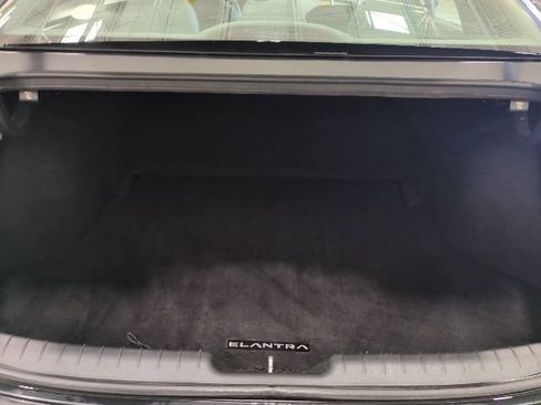 Used 2023 Hyundai Elantra SEL w/ Convenience Package FWD image 15