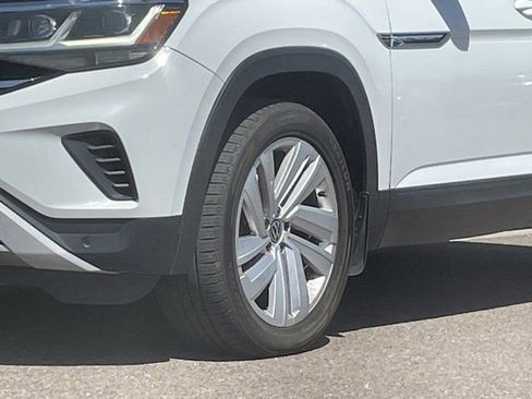 Used 2021 Volkswagen Atlas Cross Sport SE FWD image 20