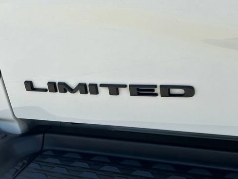 Used 2025 RAM 3500 Limited AWD/4WD image 13