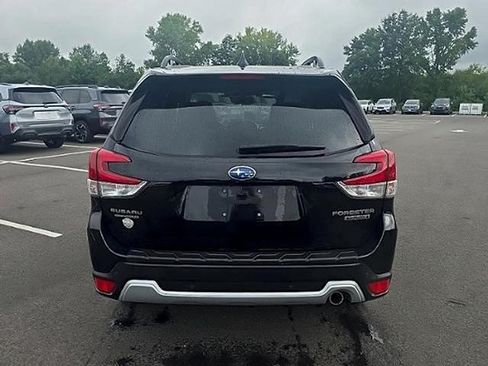 Used 2020 Subaru Forester Touring AWD/4WD image 5