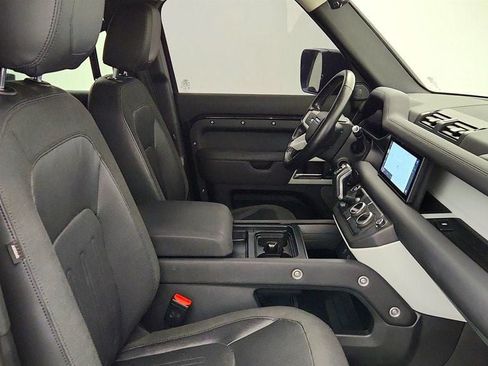 Used 2020 Land Rover Defender 110 SE AWD/4WD image 24
