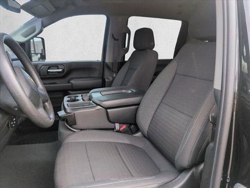 Used 2022 Chevrolet Silverado 2500 Custom w/ Custom Convenience Package image 10