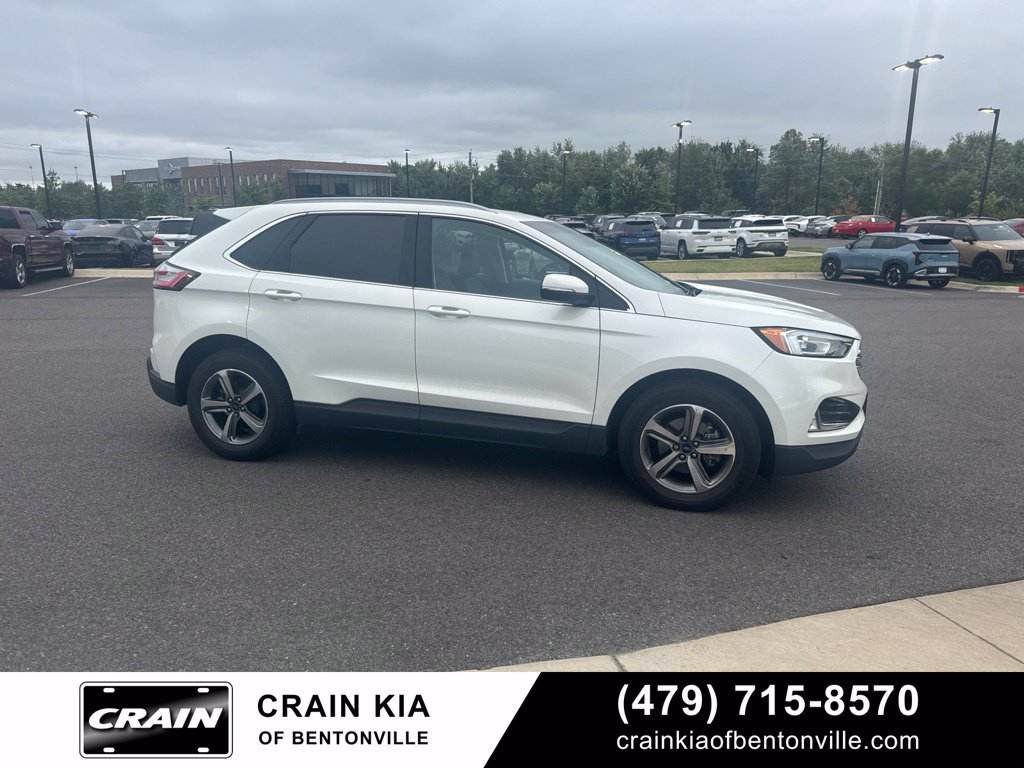 Used 2020 Ford Edge SEL w/ Convenience Package FWD image 2