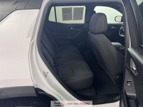 Used 2025 Chevrolet Equinox LT FWD image 34